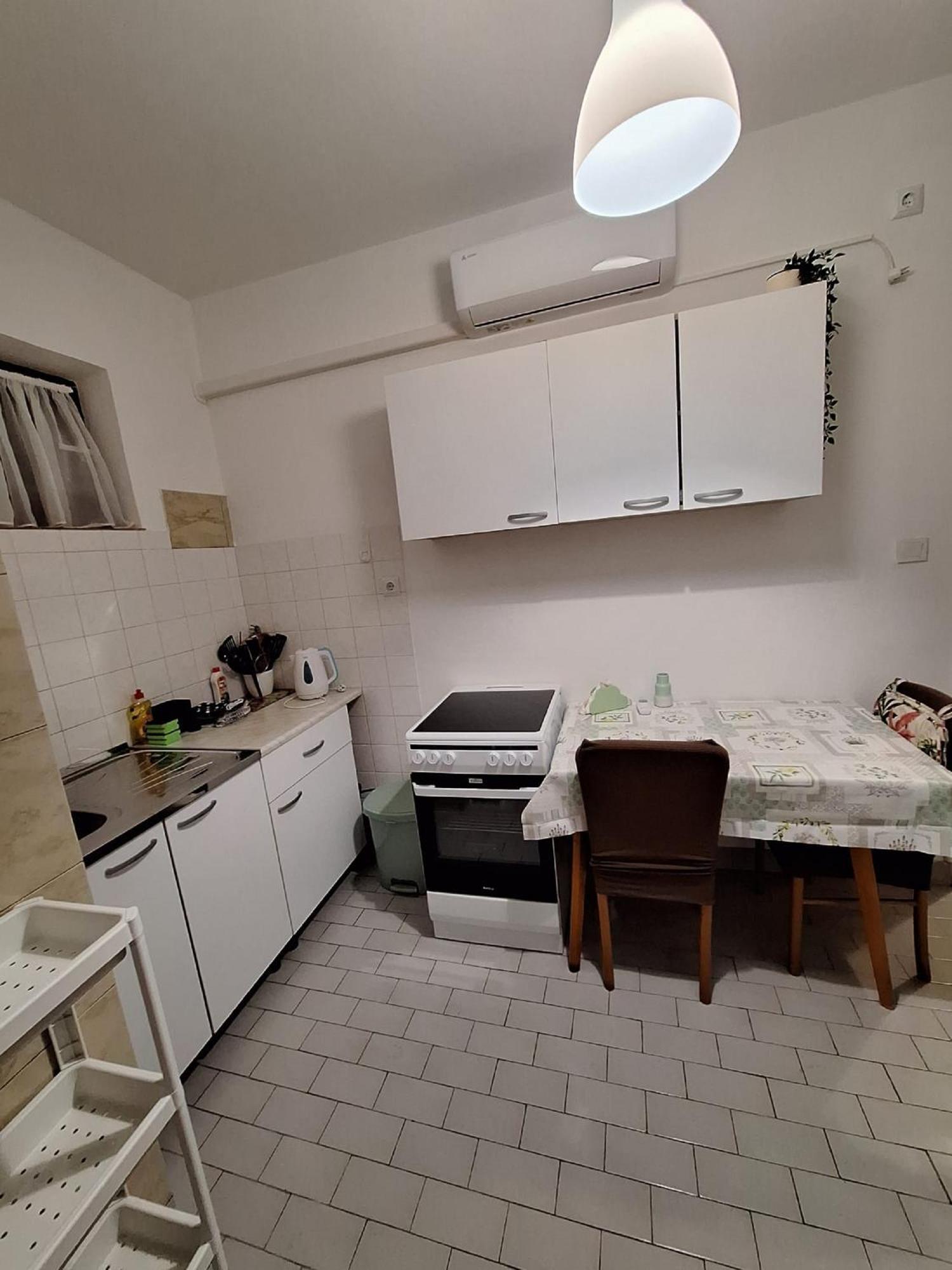 Apartments Dalmatin Жуляна Екстер'єр фото