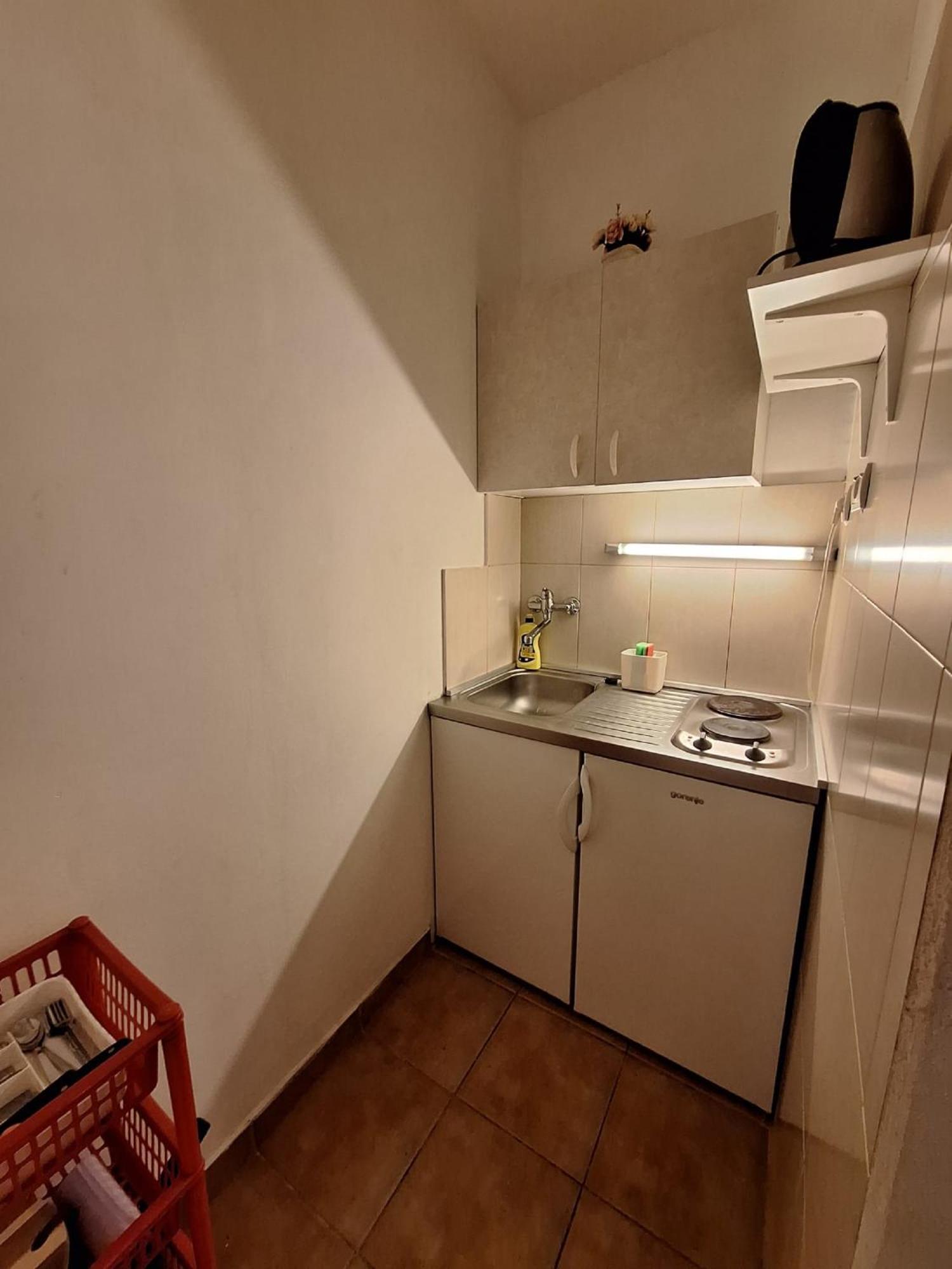 Apartments Dalmatin Жуляна Екстер'єр фото